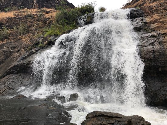 Waterfall In Nashik, Vaitarna Waterfall – Where the River Meets Magic